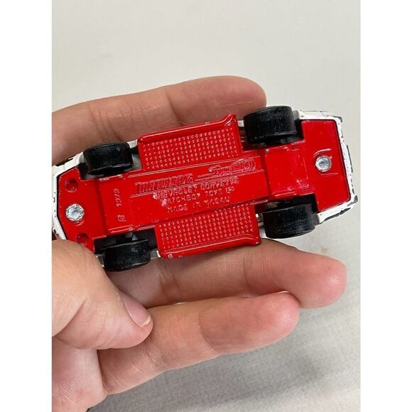 Matchbox Vintage Lot Ferrari 308 GTR and 1979 Chevrolet Corvette - Picture 7 of 9